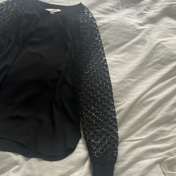 LOFT Black top with with arm detailing - Picture 5 of 8